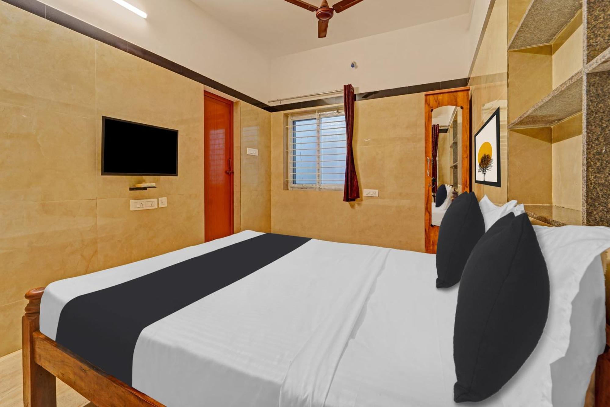 Super Hotel O Jaganath Nagar Near Hopes College Pilamedu Экстерьер фото