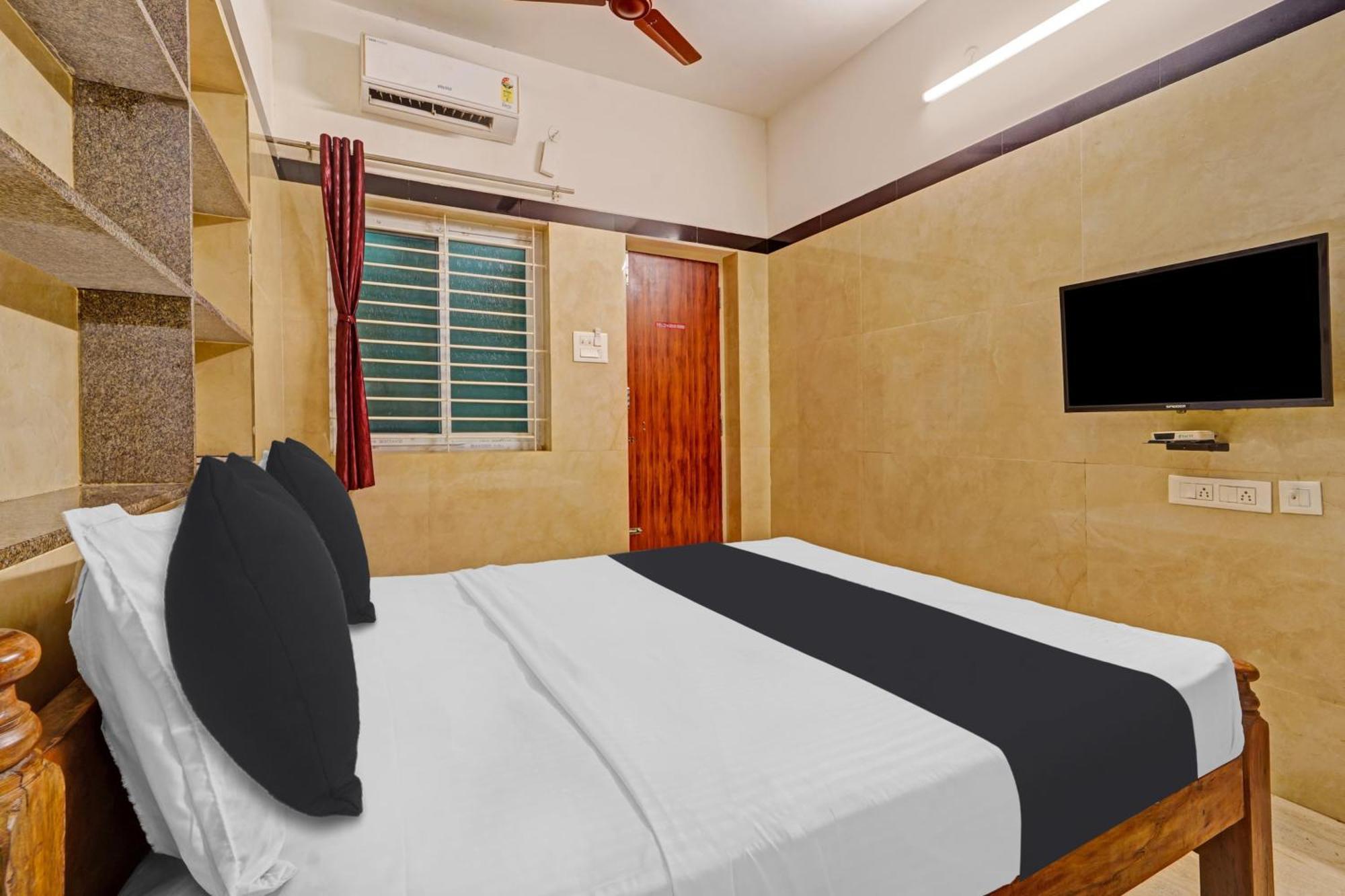 Super Hotel O Jaganath Nagar Near Hopes College Pilamedu Экстерьер фото